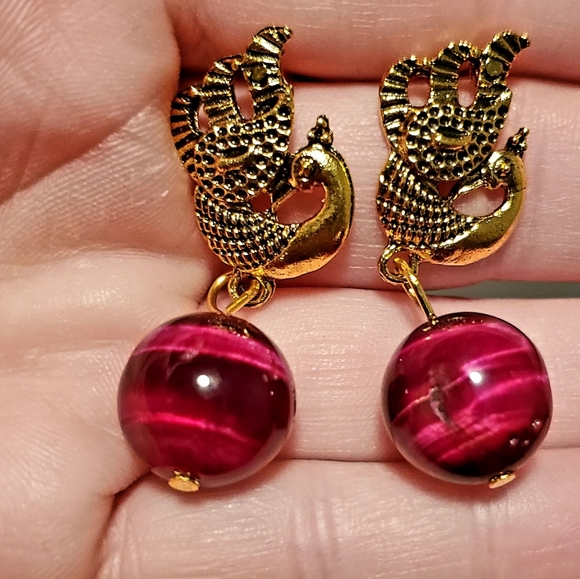 New Gold Peacock and Round Red Tiger Eye Gem Earrings. - Picture 1 of 11